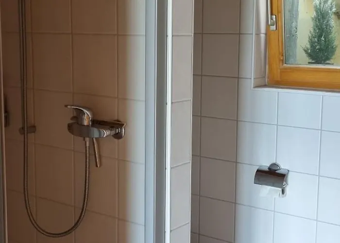 Chalet South-facing 15 Minutes From Skiing